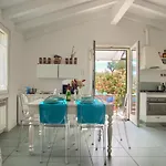 Casa Con Piscina, Vista Mare, Patio Privato, Ac, Posto Auto E Wi-fi * Imperia