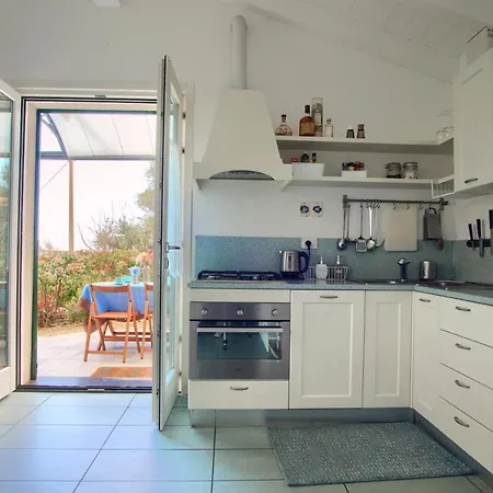 Casa Con Piscina, Vista Mare, Patio Privato, Ac, Posto Auto E Wi-fi Ferienhaus Imperia