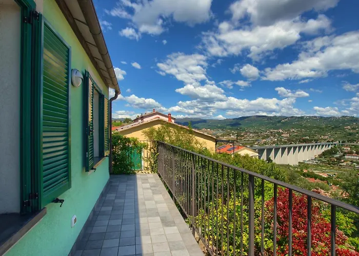 Casa Con Piscina, Vista Mare, Patio Privato, Ac, Posto Auto E Wi-fi Semesterbostad Imperia