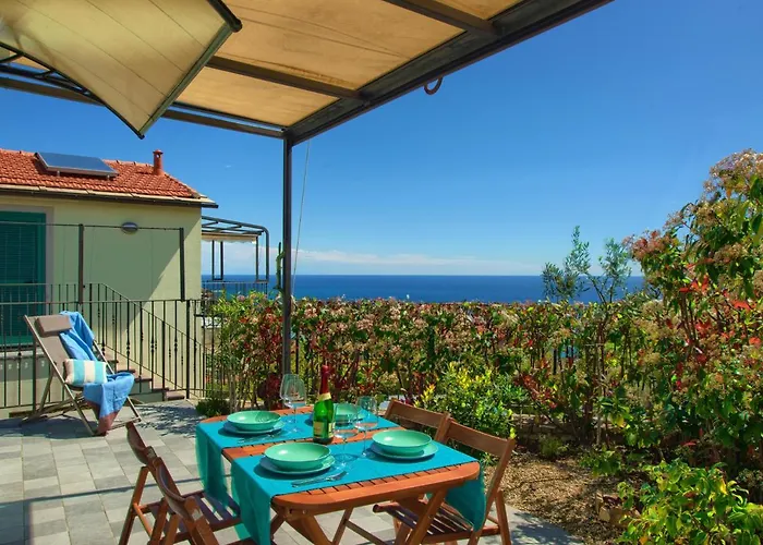 Casa Con Piscina, Vista Mare, Patio Privato, Ac, Posto Auto E Wi-fi