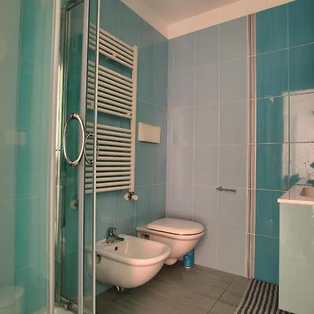 Casa Con Piscina, Vista Mare, Patio Privato, Ac, Posto Auto E Wi-fi Imperia