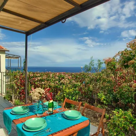 Casa Con Piscina, Vista Mare, Patio Privato, Ac, Posto Auto E Wi-fi Semesterbostad *