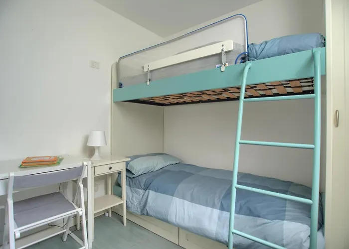 Casa Con Piscina, Vista Mare, Patio Privato, Ac, Posto Auto E Wi-fi * Imperia